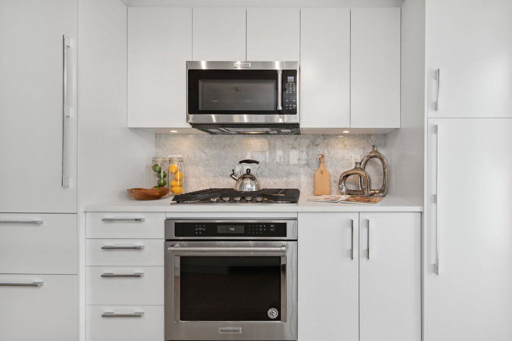 listing image 1100185909355251831