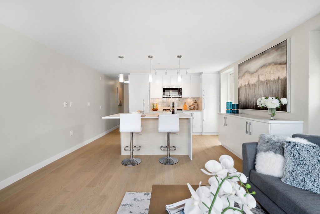 listing image 1106396295643210394
