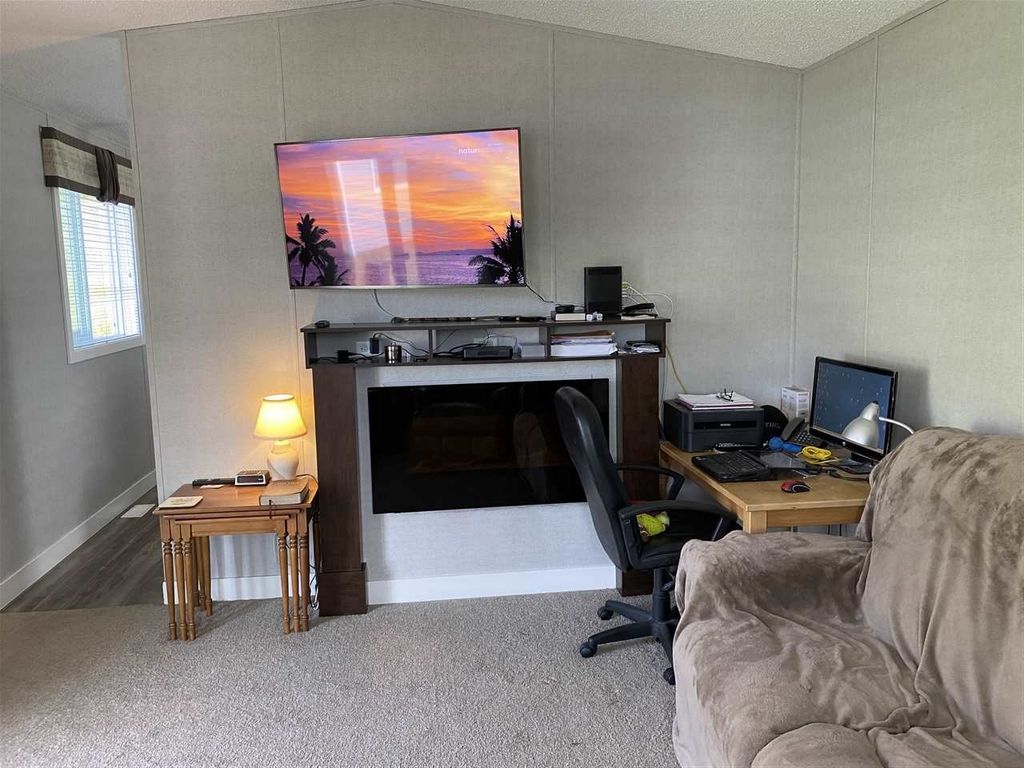 listing image 1107126355959140613