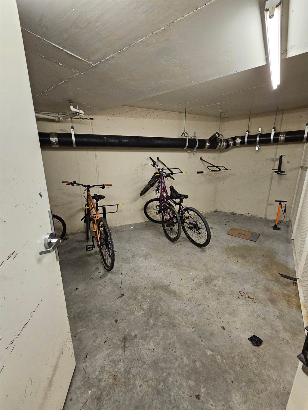 listing image 1108018125105364213