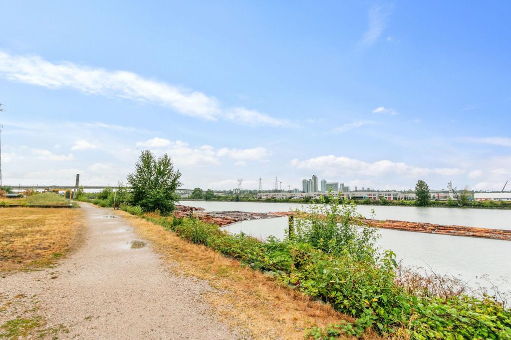 listing image 1105065409678425741