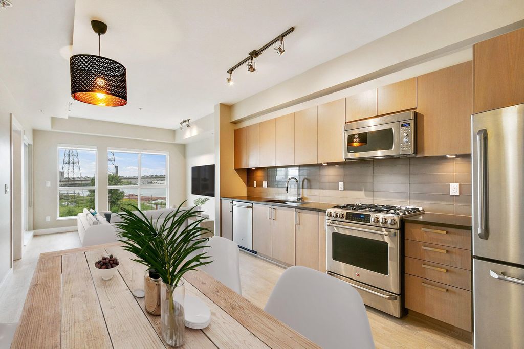 listing image 1107295572366504619