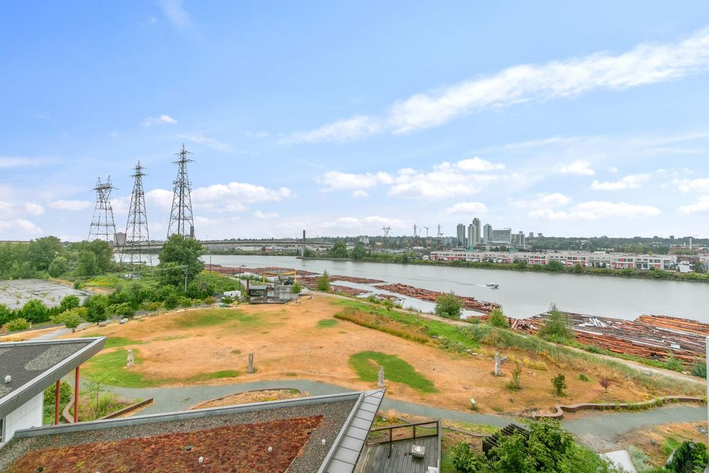 listing image 1106262571687728962