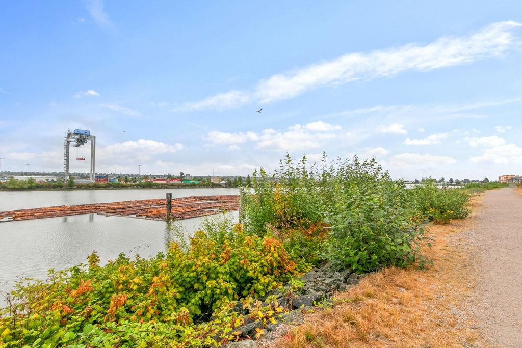 listing image 1106209612970906163