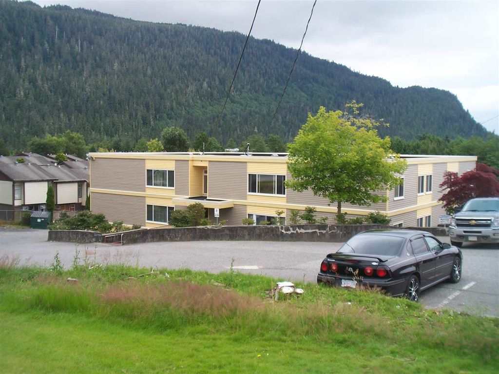 listing image 1103802590613159611