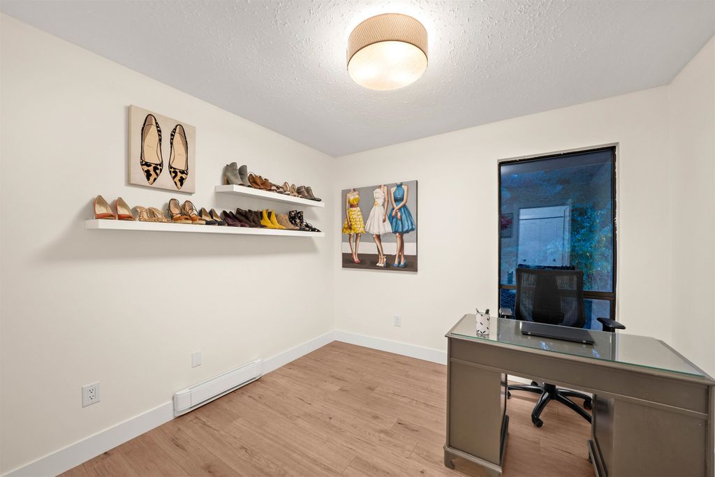 listing image 1106611935112100987