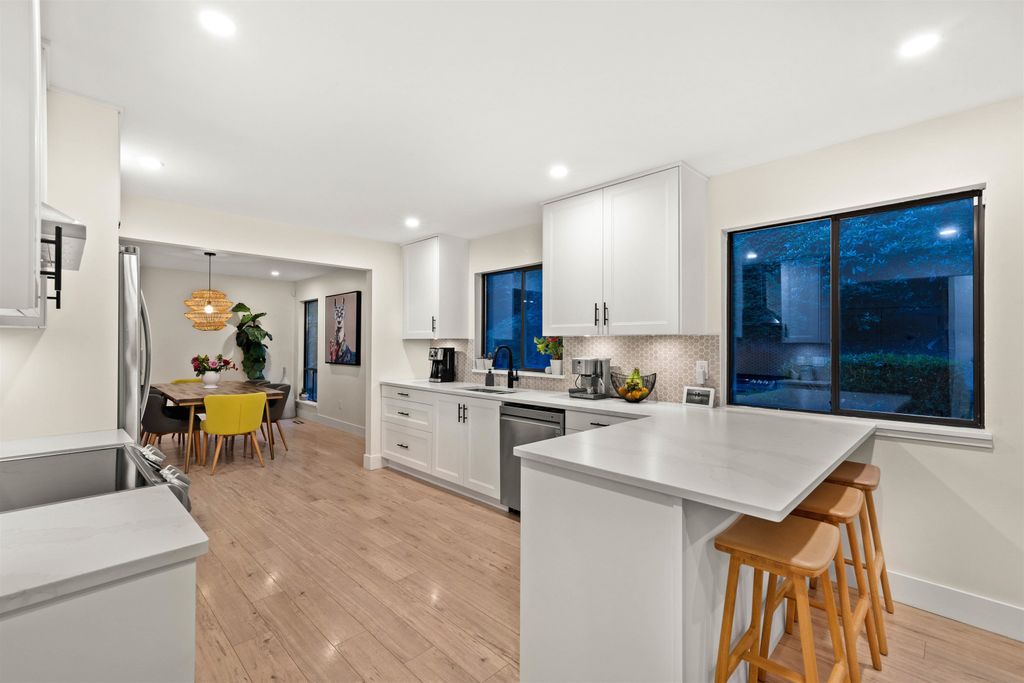 listing image 1105505277097406058