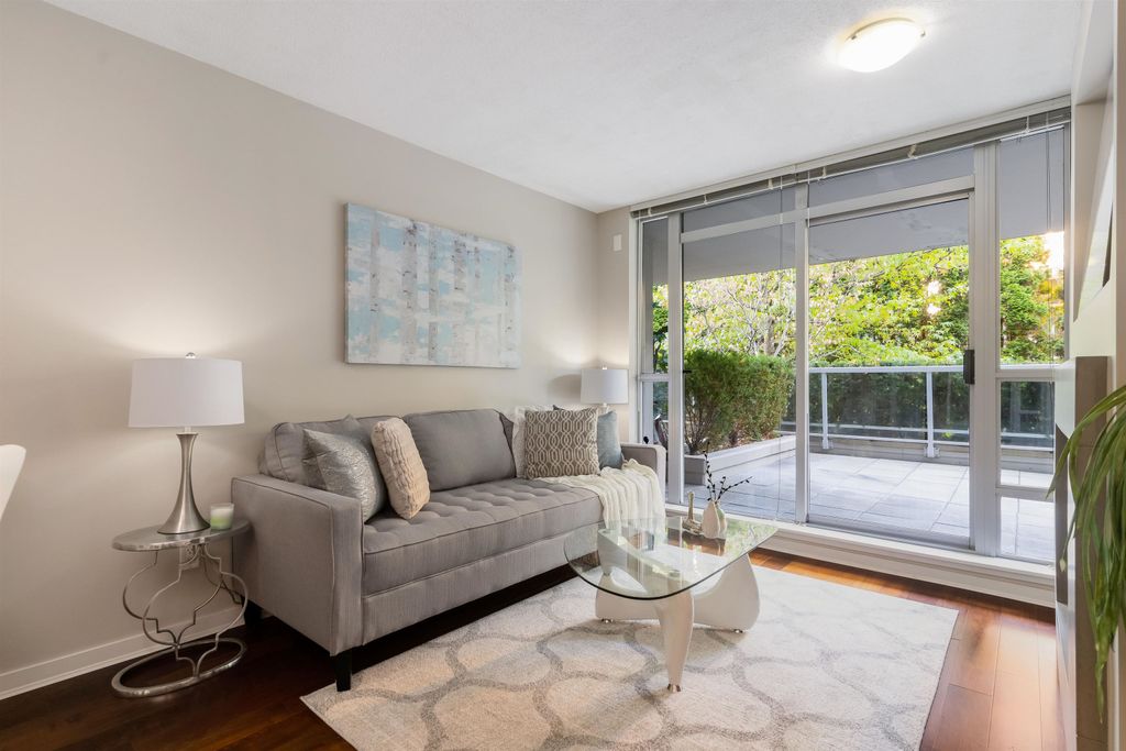 listing image 1102424573842743507