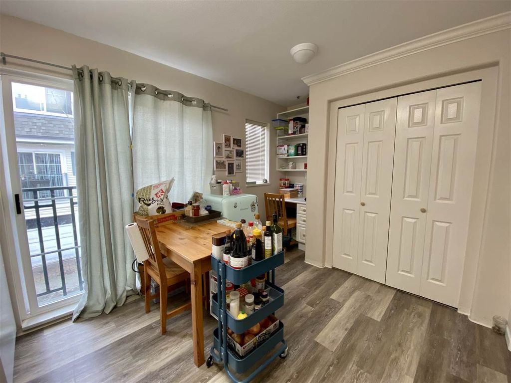 listing image 1109468925821023760