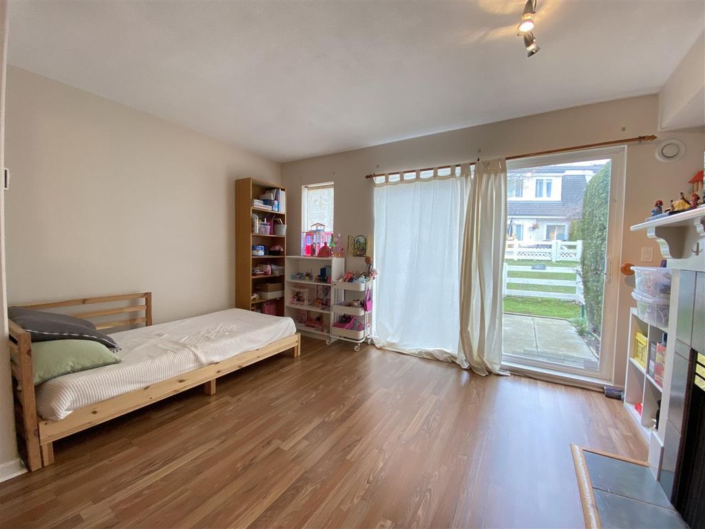 listing image 1106817048010146639