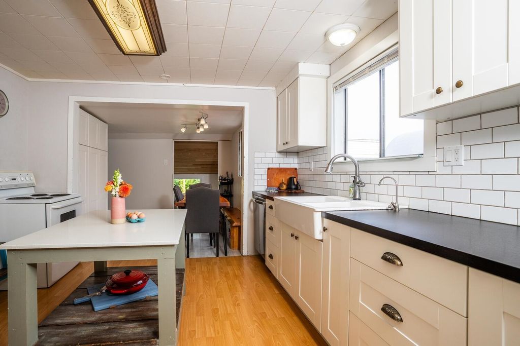 listing image 1101799884689544668