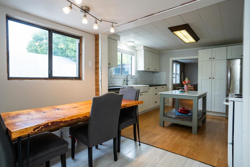 listing image 1102927482686322073