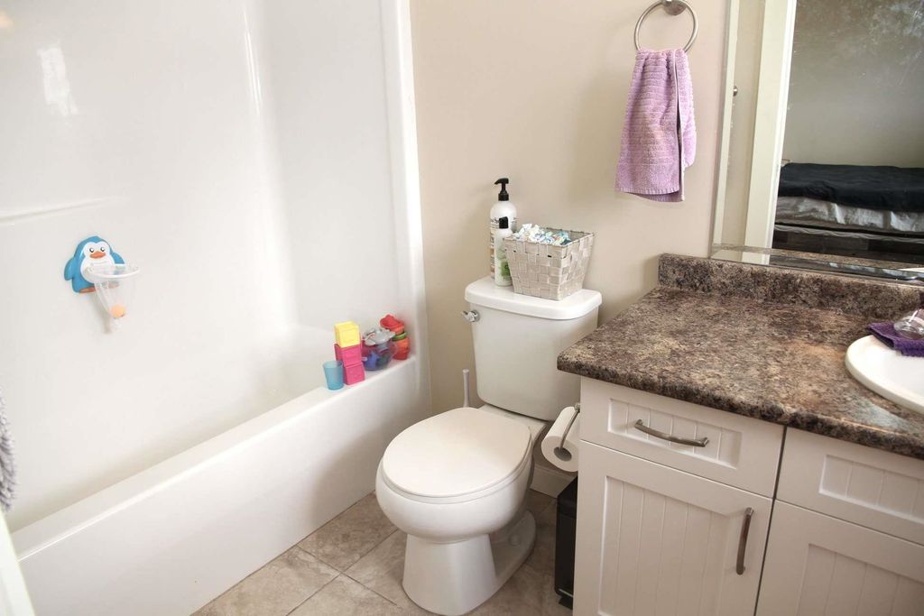 listing image 1106247133888346699