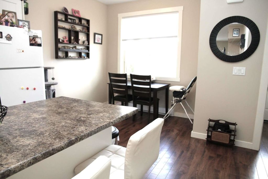 listing image 1100410833721998876