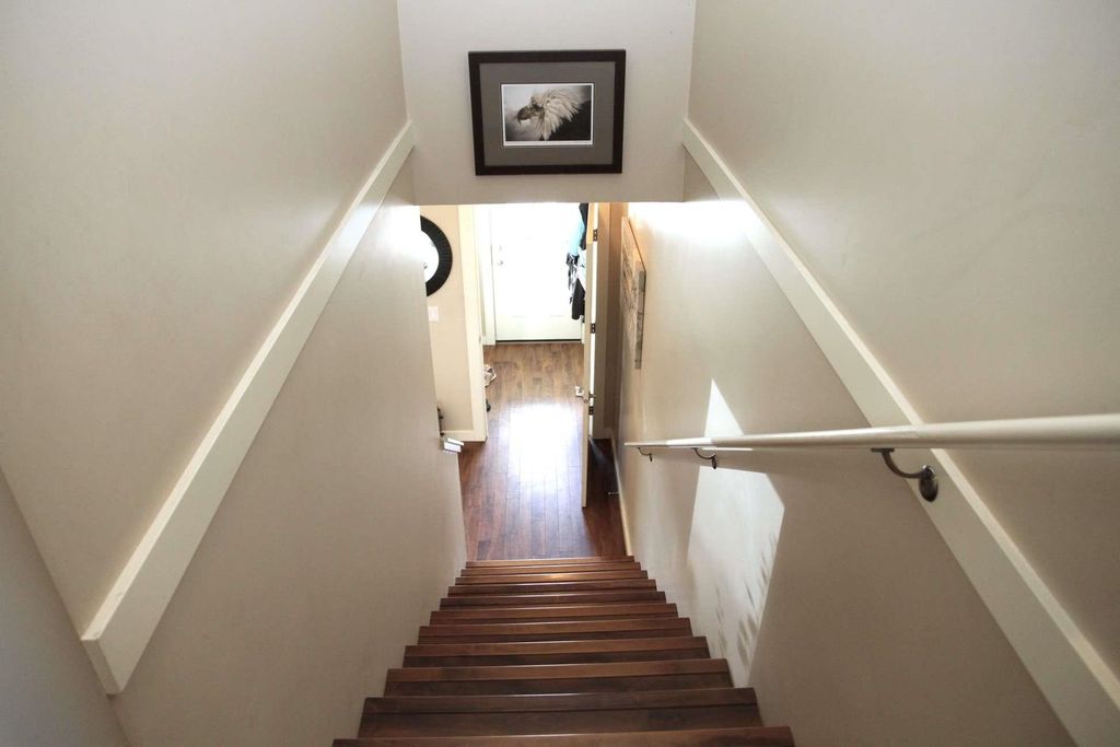 listing image 1101760604371267110