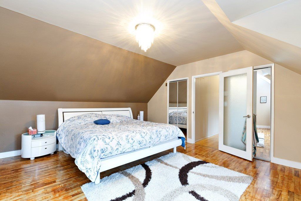 listing image 1100470282813859778