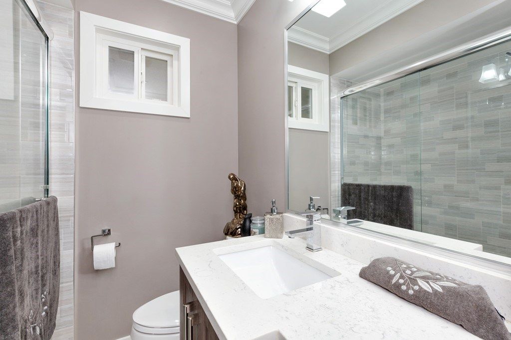 listing image 1106517918392603782