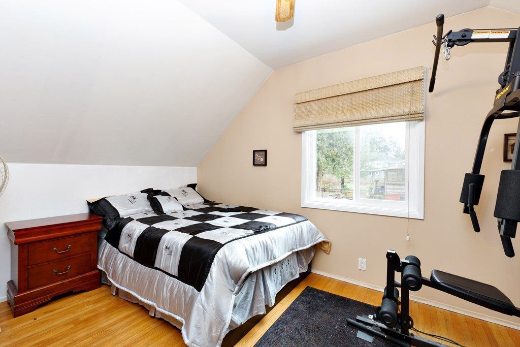 listing image 1100518672154342099