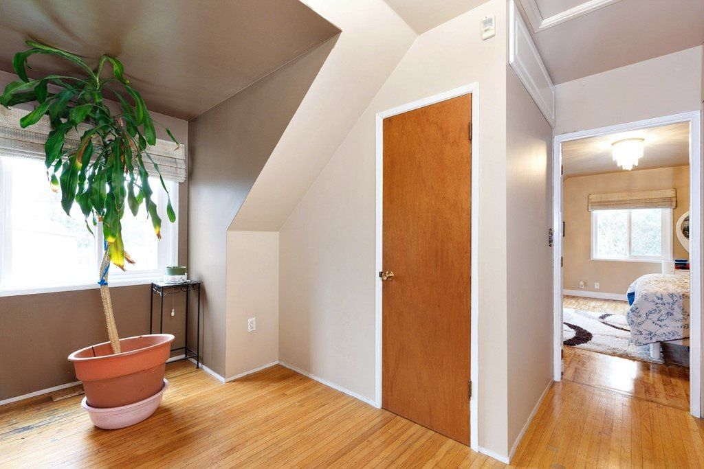 listing image 1101220635201874202
