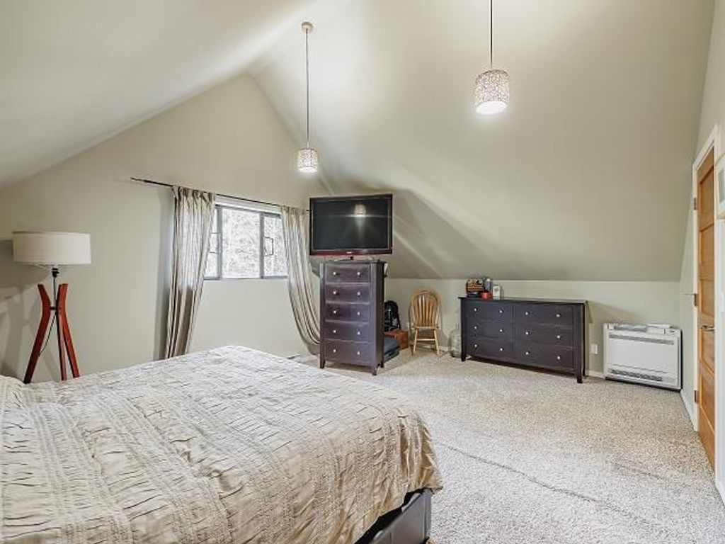 listing image 1107231990071629070