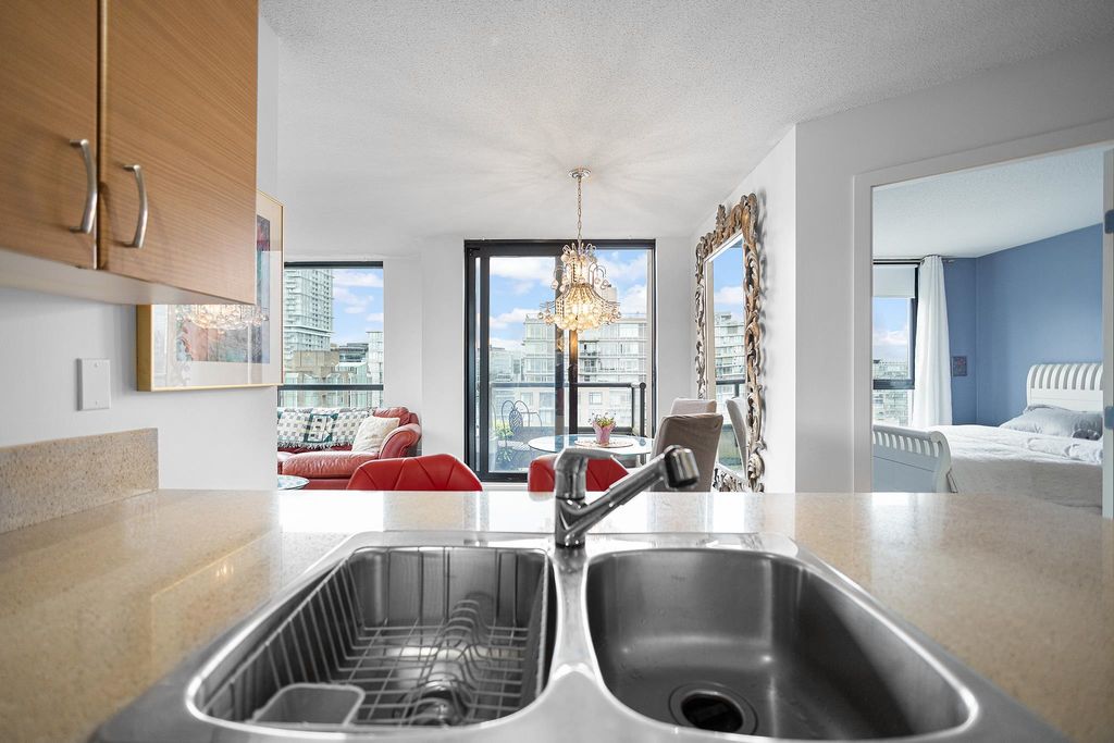 listing image 1101962008016883276