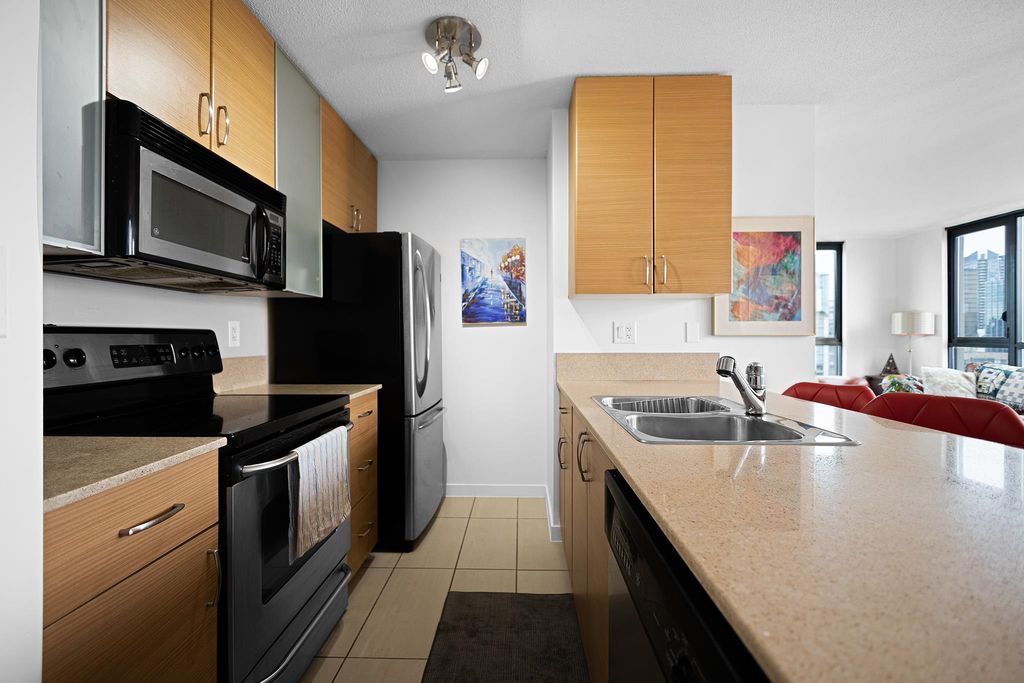 listing image 1109695927001642506