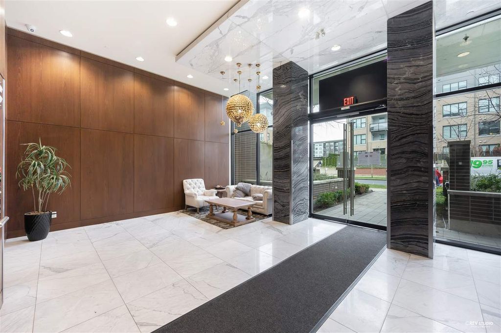 listing image 1102120485300904062