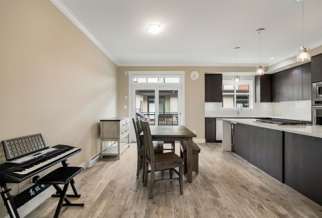 listing image 1103283137100427525