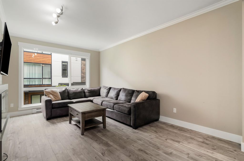 listing image 1106551617250847140