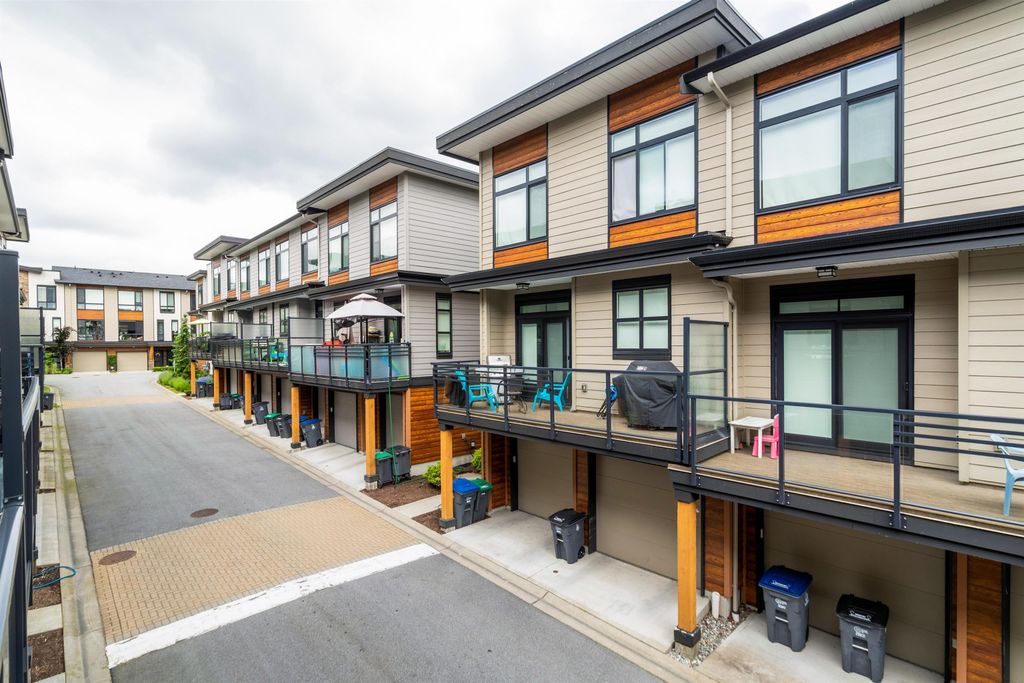 listing image 1107304974613479404