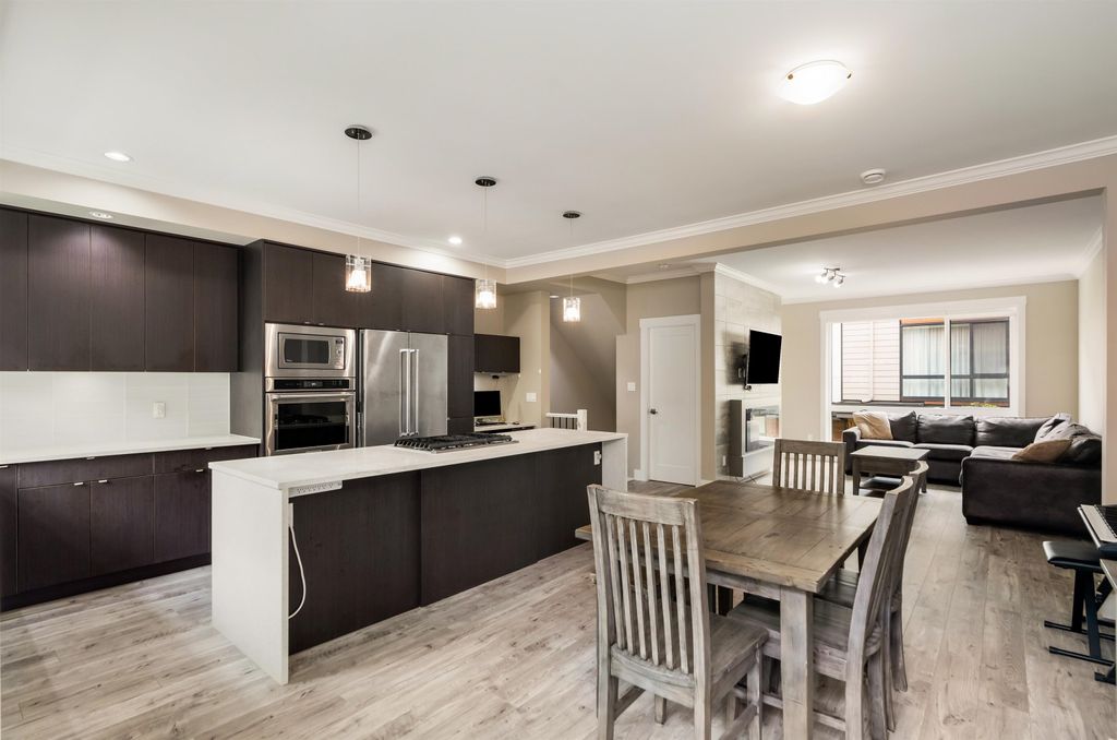 listing image 1109462999655784308