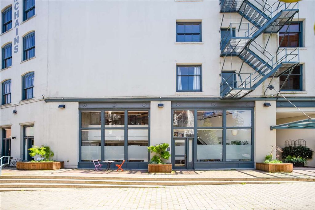 listing image 1109080850237553775