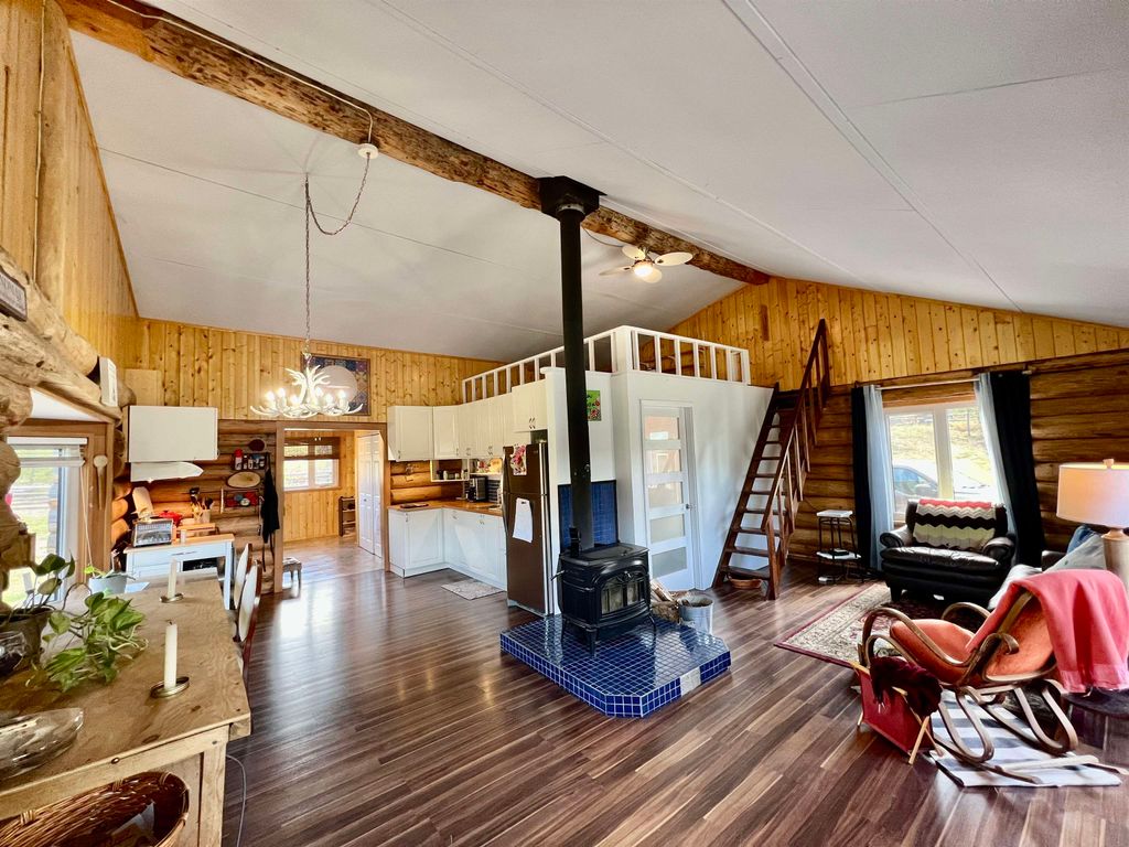 listing image 1102524116236453144