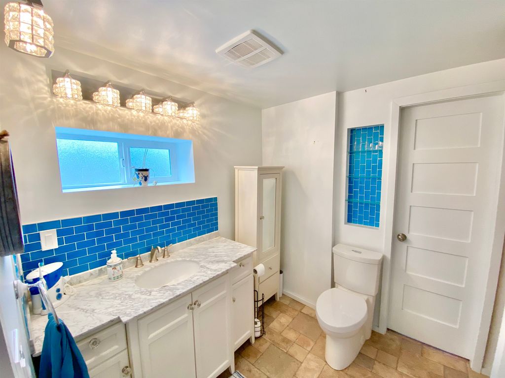 listing image 1101576620240522928