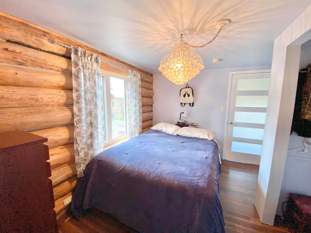 listing image 1108041990897112927