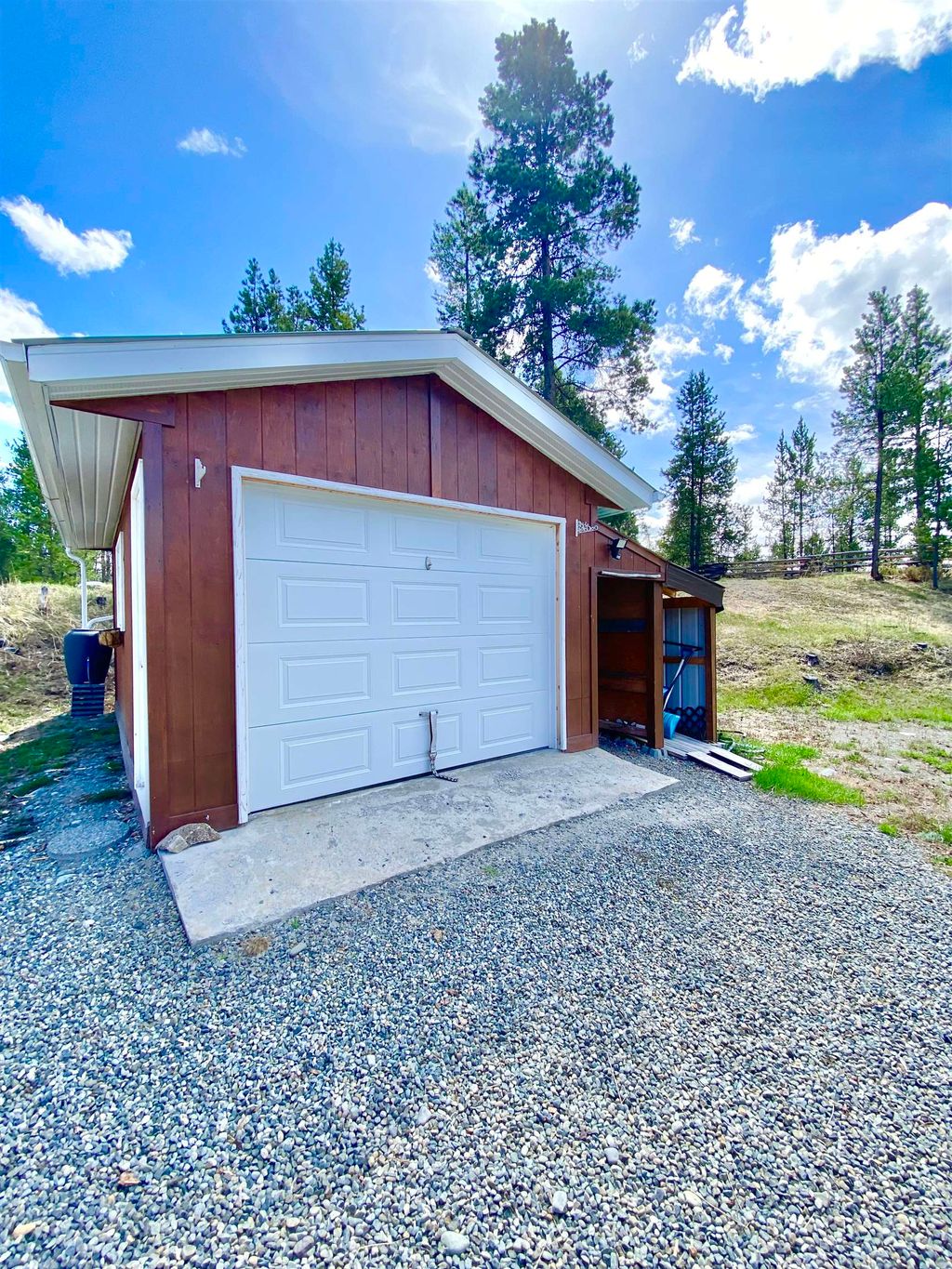 listing image 1109925852639970204