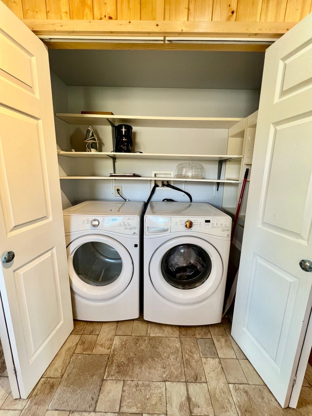 listing image 1101031845984243004