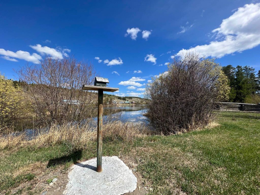 listing image 1100021441382325055