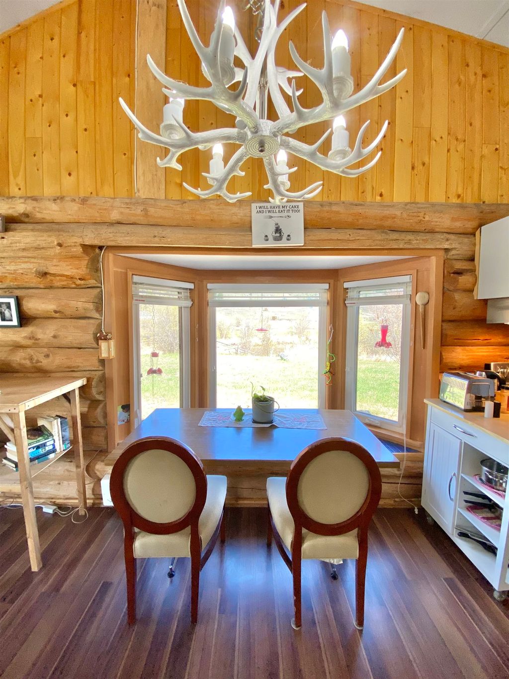 listing image 1103796454253320810