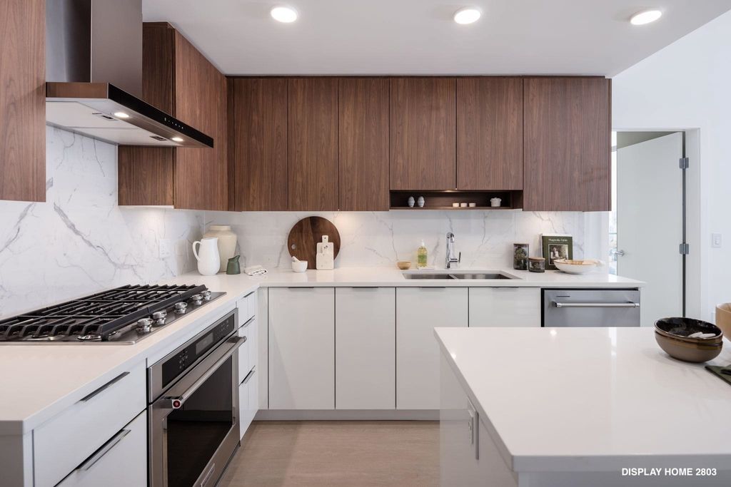 listing image 1101353797680630157