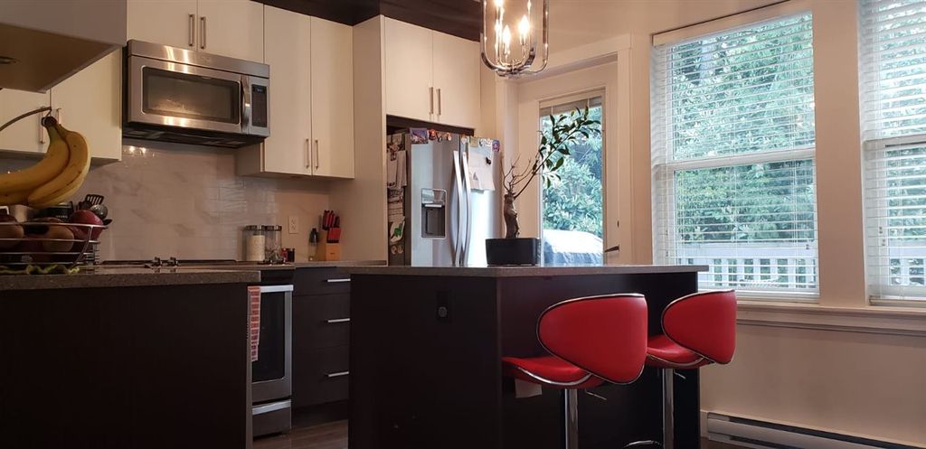 listing image 1107779424549003523