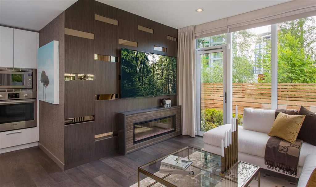 listing image 1102699063614609647