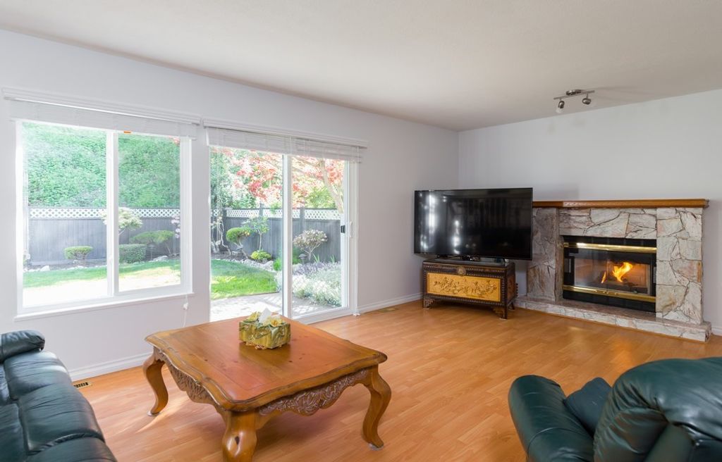 listing image 1109397997915546028