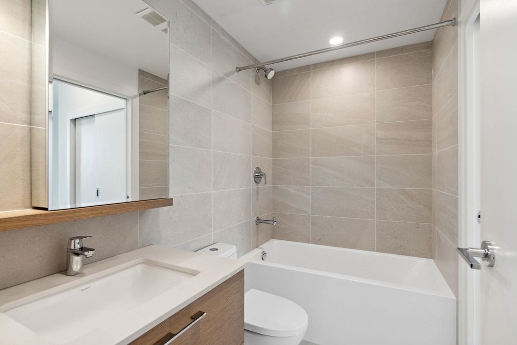 listing image 1109414657083536532