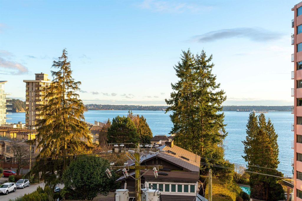 listing image 1101091403639518472