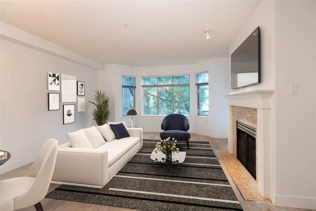 listing image 1102301778517304004