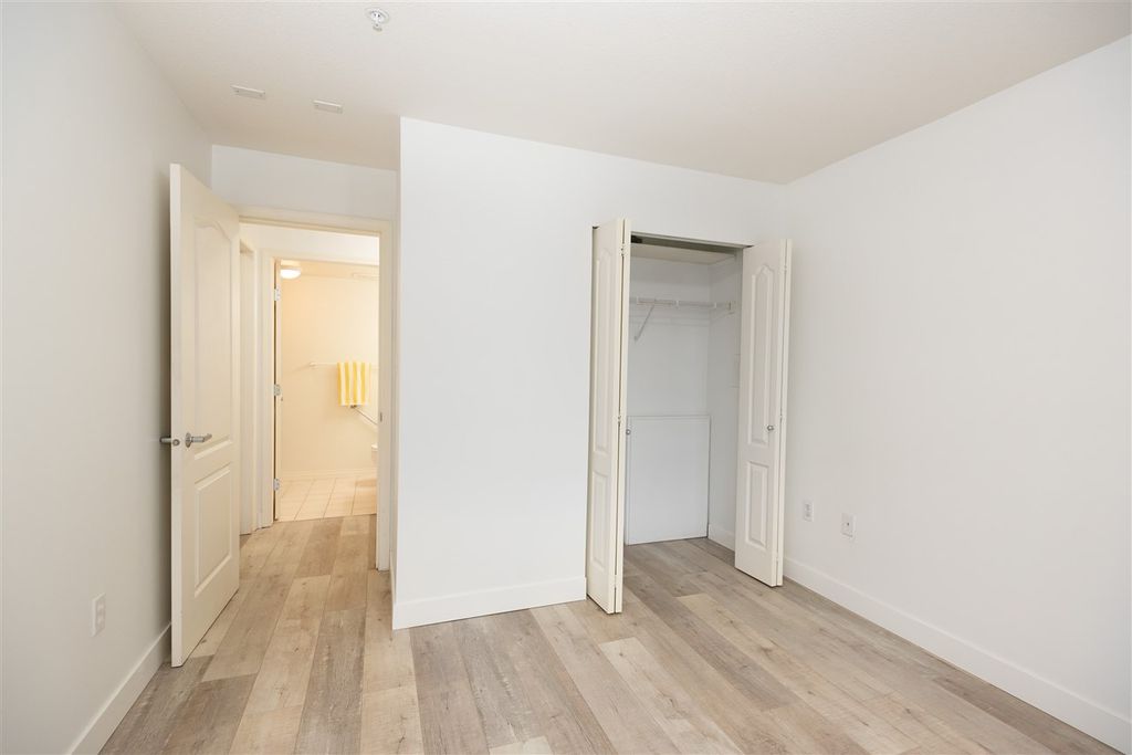 listing image 1106044838032747868