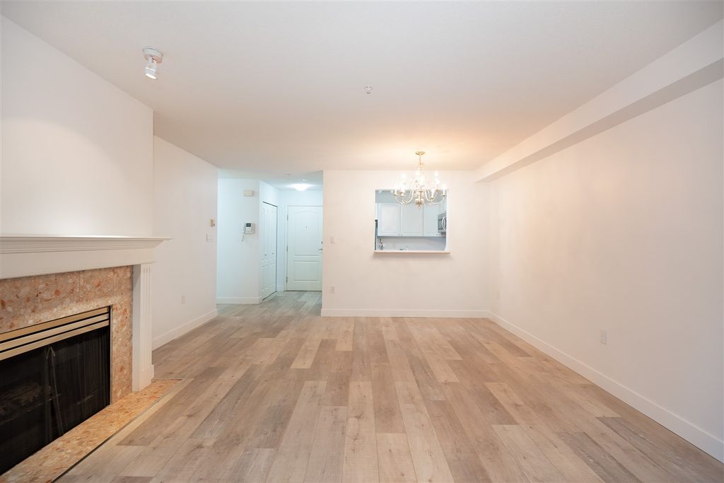 listing image 1107875645356597144