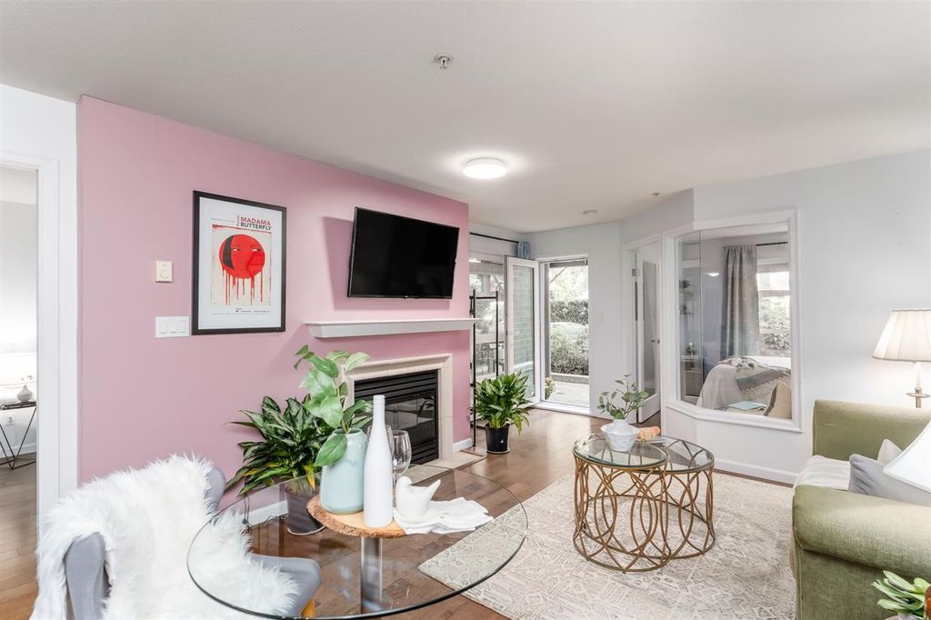 listing image 1103796757352491717