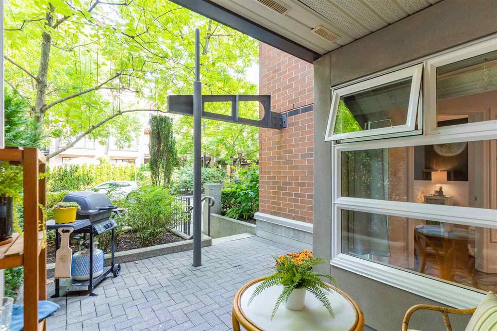 listing image 1103952234354789070